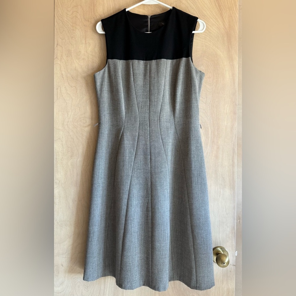 Iris Setlakwe Two-Tone Sheath Dress Black Gray Sleeveless Fitted Classic Size 8 - Picture 3 of 11